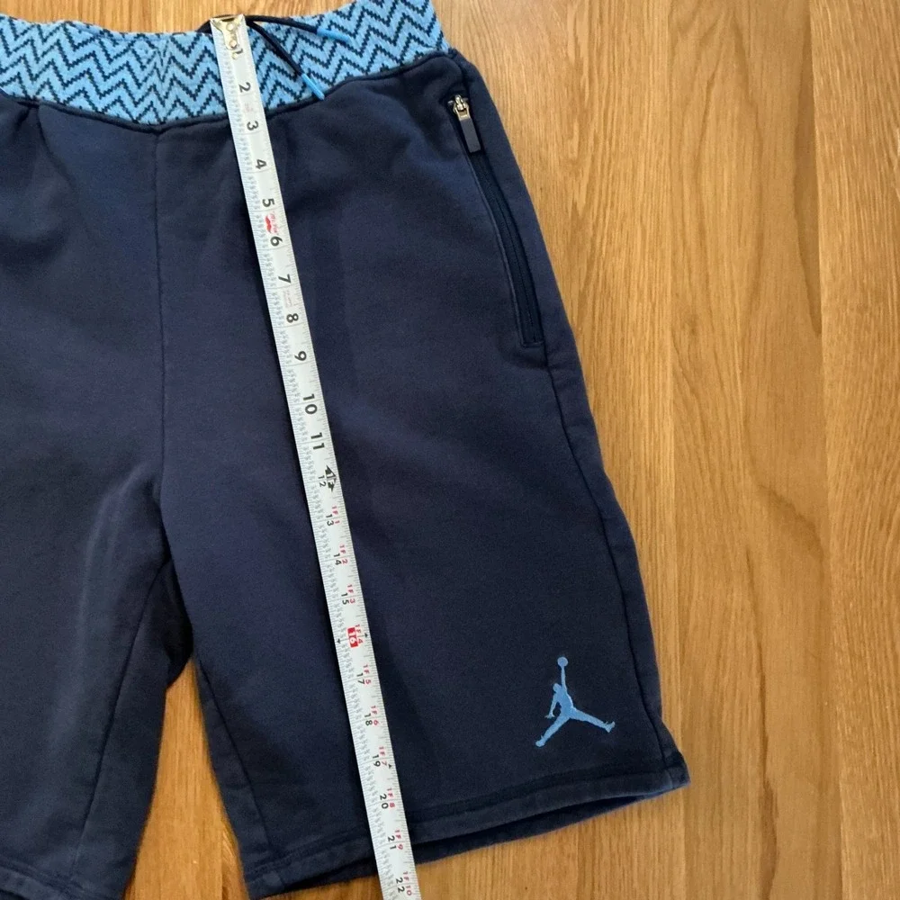 Nike Air Jordan Mens Medium‎ Navy Blue Basketball Shorts Drawstring Zigzag Trim